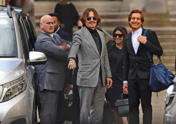 David Sherborne (avocat) - Johnny Depp la sortie de la Cour royale de justice à Londres le dernier jour du procès en diffamation contre le magazine The Sun Newspaper, le 28 juillet 2020.