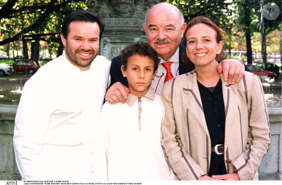 Info - Le chef cuisinier Pierre Troisgros est décédé à l'âge de 92 ans, le 23 septembre 2020.