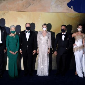 Milutin Gatsby, Helen Mirren, le prince Albert II de Monaco, la princesse Charlène, Andy Garcia, Kate Beckinsale lors du photocall du gala "Monte-Carlo Gala for Planetary Health" organisé par la Fondation Prince Albert II de Monaco le 24 septembre 2020. © Jean-François Ottonello / Nice Matin / Bestimage