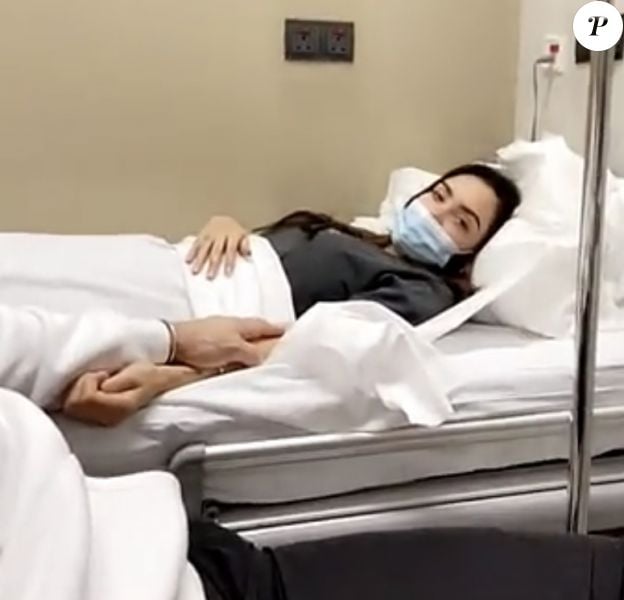 Nabilla hospitalisée en urgence à Dubaï - Snapchat