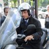 François Hollande en scooter à Paris, en mai 2011.