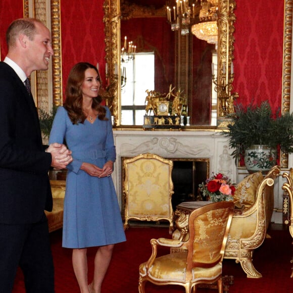 Le prince William, duc de Cambridge, et Kate Middleton, duchesse de Cambridge, reçoivent le président d'Ukraine, Volodymyr Zelensky et sa femme Olena à Buckingham Palace à Londres, le 7 octobre 2020.