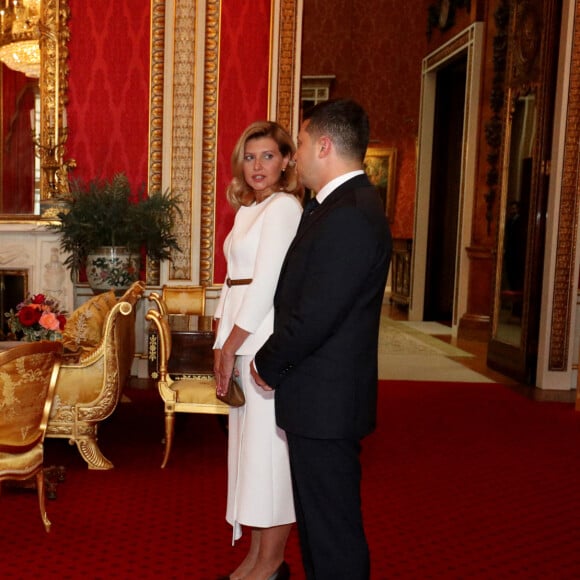 Le prince William, duc de Cambridge, et Kate Middleton, duchesse de Cambridge, reçoivent le président d'Ukraine, Volodymyr Zelensky et sa femme Olena à Buckingham Palace à Londres, le 7 octobre 2020.