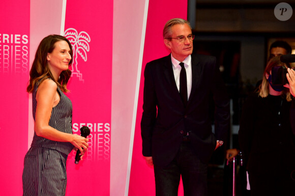 Camille Cottin et Laurent Weil lors de la troisième soirée du Canneseries saison 3 (pink carpet) au Palais des Festivals à Cannes, le 12 octobre 2020. Canneseries se déroule du 9 au 14 octobre 2020 avec des mesures sanitaires importantes dues au COVID-19. © Bruno Bebert / Bestimage