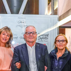 Laurent Lafitte, Karin Viard, Thierry Frémaux, délégué général du festival de Cannes, Vincent Macaigne, Hélène Vincent - Photocall du film "L'origine du monde" (sélection officielle du Festival de Cannes 2020) au festival Lumière à Lyon le 11 octobre 2020. © Sandrine Thesillat / Panoramic / Bestimage