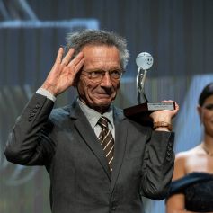 Patrice Leconte (Prix Spécial) lors de la cérémonie du 17ème Festival de la Comédie de Monte-Carlo à Monaco, le 10 octobre 2020.