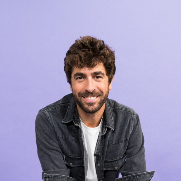 Exclusif - Rendez vous avec Agustín Galiana à Levallois-Perret le 24 septembre 2020. © Tiziano Da Silva / Bestimage 