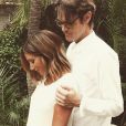 Ashley Tisdale, enceinte, et son mari Christopher French. Septembre 2020.