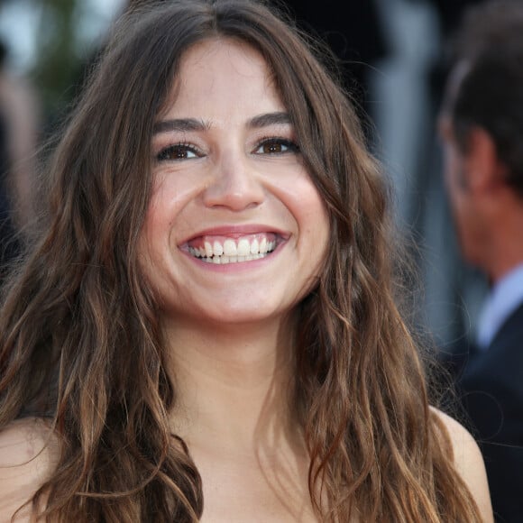 Izïa Higelin à la montée des marches du film "Rodin" lors du 70ème Festival International du Film de Cannes, le 24 mai 2017. © Denis Guignebourg/Bestimage