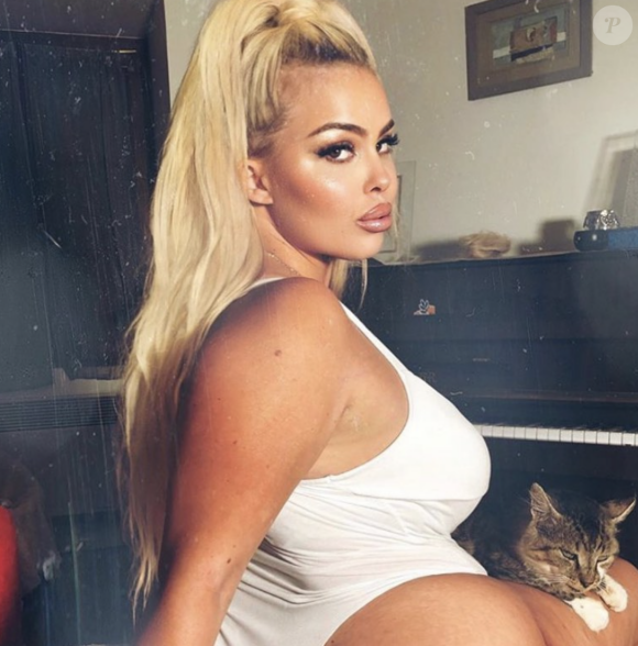 Caterina, candidate des "Reines du shopping" sur M6 et aussi ex-flirt de Mujdat Saglam, candidat de télé-réalité connu pour sa relation avec Milla Jasmine.