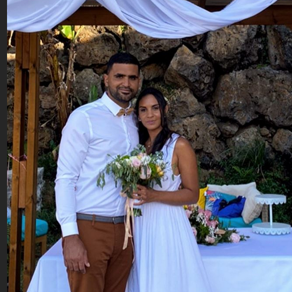 Valérie Bègue à la Réunion avec son chéri pour le mariage de son frère - Instagram, 24 octobre 2020