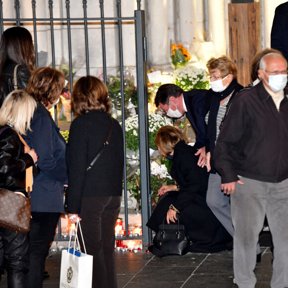 Christian Estrosi et sa femme Laura Tenoudji Estrosi ont assisté à une messe de réparation puis une messe de la Toussaint célébrées par l'évêque de Nice, André Marceau, à la Basilique Notre Dame de l'Assomption, à Nice le 1er novembre 2020, où Vincent, Nadine et Simone ont été assassinés par un terroriste le jeudi 29 octobre en début de matinée. © Bruno Bebert / Bestimage