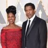 Denzel Washington et sa femme Pauletta - Les célébrités arrivent à la 89ème cérémonie des Oscars au Hollywood & Highland Center à Hollywood, le 26 février 2017. © Lisa O'Connor/Zuma Press/Bestimage