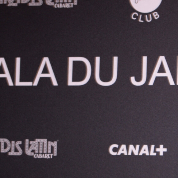Amel Bent - Soirée de gala du Jamel Comedie Club au Paradis Latin avec Canal+ à Paris, le 8 octobre 2020. © RACHID BELLAK / BESTIMAGE