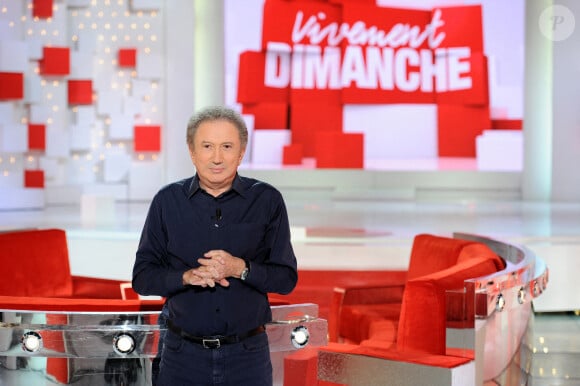 Enregistrement de l'émission "Vivement Dimanche prochain" présentée par M.Drucker et diffusée sur France 2. © Guillaume Gaffiot / Bestimage
