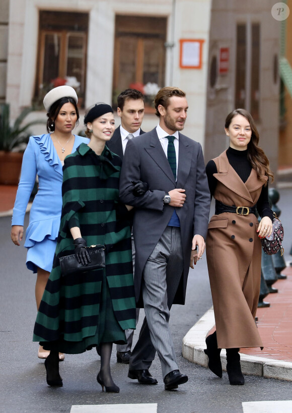 Louis Ducruet et sa femme Marie, Pierre Casiraghi et sa femme Beatrice Borromeo, la princesse Alexandra de Hanovre - La famille princière de Monaco arrive à la cathédrale Notre-Dame-Immaculée lors de la fête Nationale monégasque à Monaco le 19 novembre 2019. © Dominique Jacovides/Bestimage