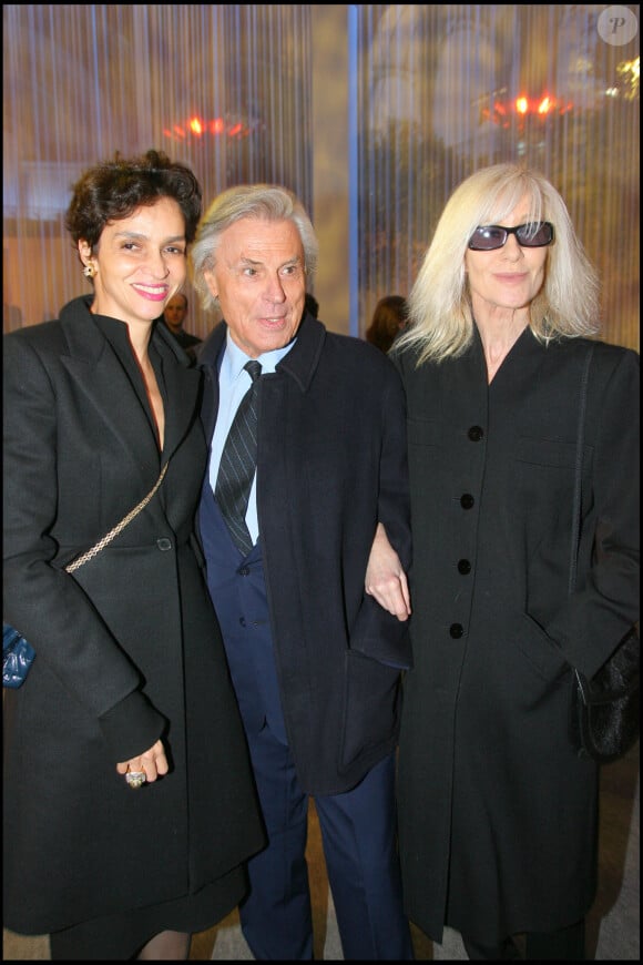 Farida Khelfa, François Catroux et Betty Catroux à Paris en février 2009.