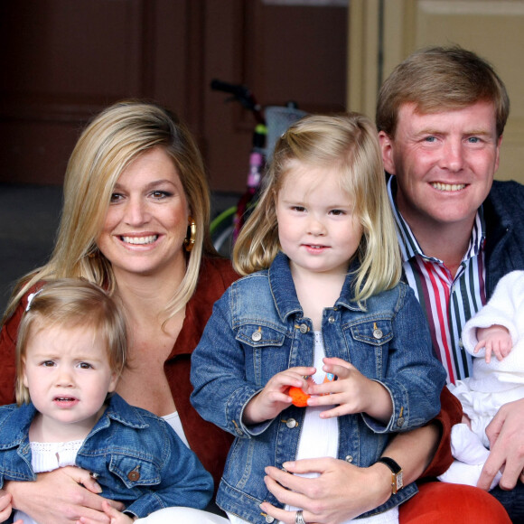 Le prince Willem-Alexander, la princesse Maxima des Pays Bas et leurs enfants Catharina-Amalia, Alexia et Ariane, en 2007.