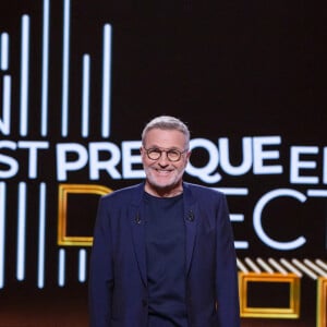 Exclusif - Laurent Ruquier - Pendant l'enregistrement de l'émission On Est Presque En Direct, présentée par L.Ruquier, et diffusée sur France 2 avec pour invités : M.Kaye, C.Bruni, L.Salamé, R.Bachelot, G.C Malade, D.Foenkinos et d'autres à Paris le 14 novembre 2020. © Jack Tribeca / Bestimage 