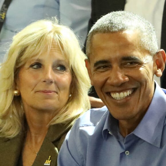 Joe Biden, Jill Biden, Barack Obama et le prince Harry dans les tribunes des Invictus Game 2017 à Toronto, le 29 septembre 2017. 