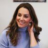 Kate Middleton, duchesse de Cambridge, lors d'une visite d'un café social pour rencontrer des habitants pour son enquête sur la petite enfance à Aberdeen, Écosse, Royaume Uni, le 12 février 2020.