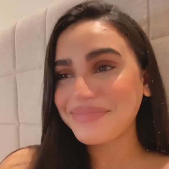 Camélia Benattia raconte en détails la naissance de son fils Liaam sur Instagram le 18 novembre 2020.