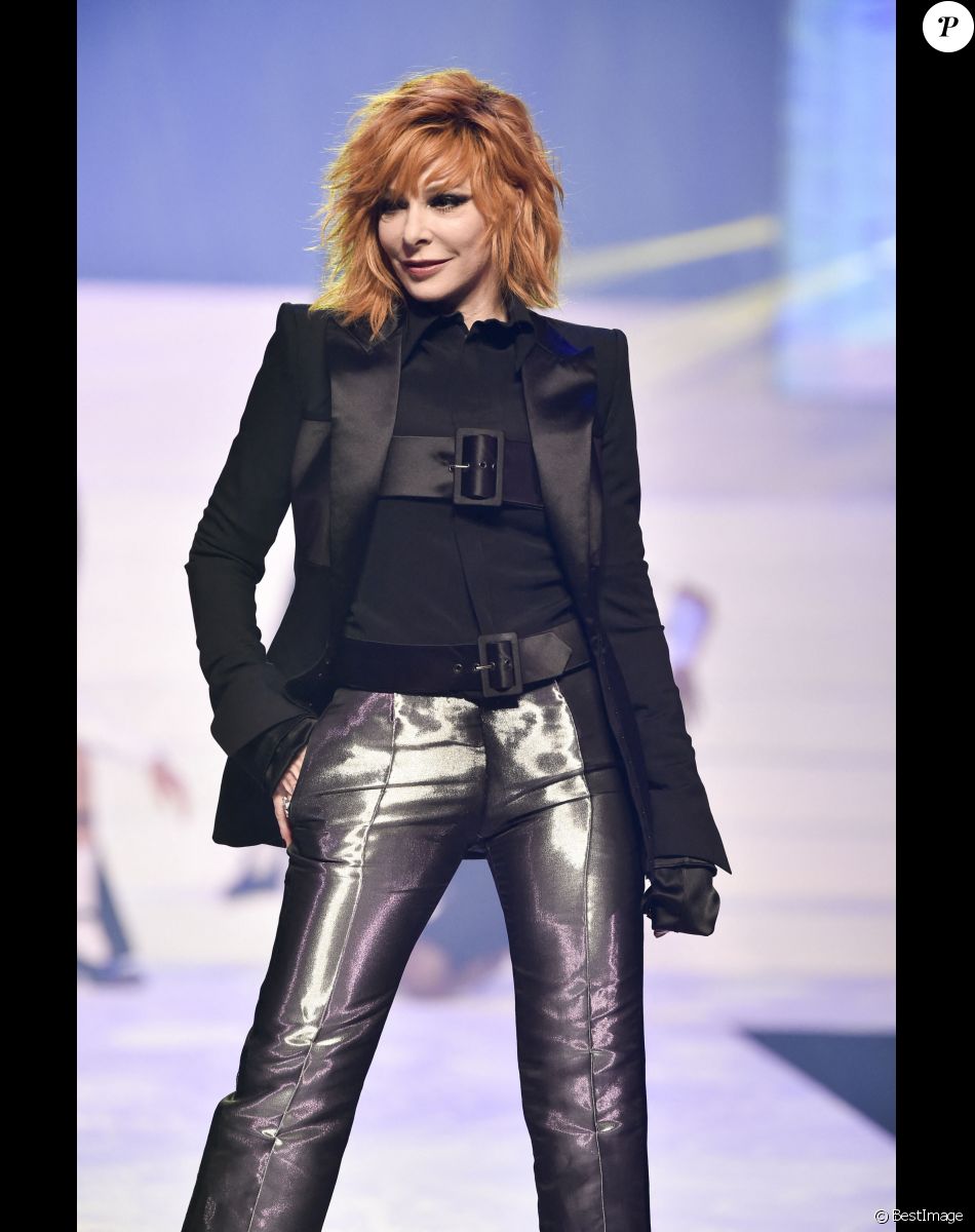 Mylène Farmer - Défilé de mode Haute-Couture printemps-été 2020 "Jean Paul Gaultier" à Paris. Le 22 janvier 2020