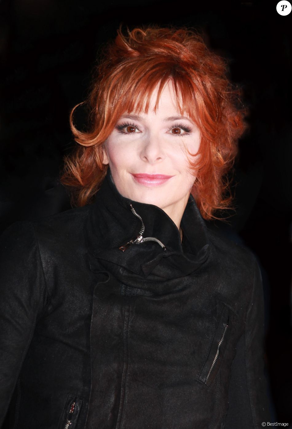 Info - Mylène Farmer quitte Universal Music pour Sony Music - Archives - Mylène Farmer en 2012 à Cannes