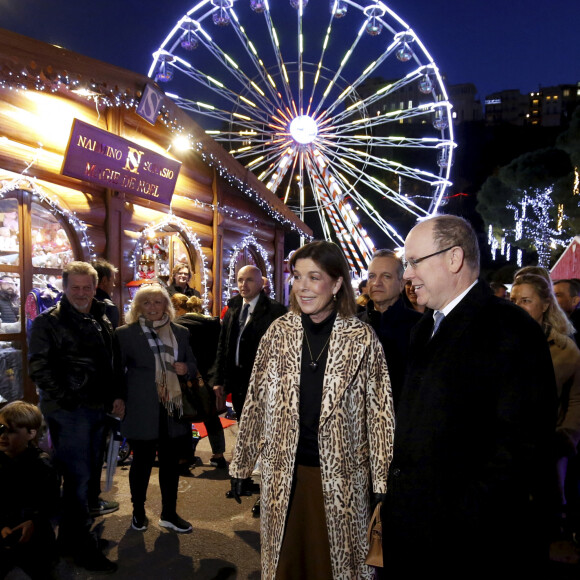 Exclusif - Le prince Albert II de Monaco, sa soeur la princesse Caroline de Hanovre et Georges Marsan, le maire de Monaco - Inauguration du village de Noël sur le port Hercule à Monaco le 6 décembre 2019. © Jean-François Otonello/Nice-Matin/Bestimage