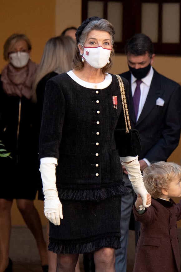 La princesse Caroline de Hanovre - La famille princière assiste à une cérémonie de remise de médaille dans la cours du Palais de Monaco lors de la Fête Nationale 2020 de la principauté de Monaco le 19 novembre 2020. © David Nivière / Pool / Bestimage 