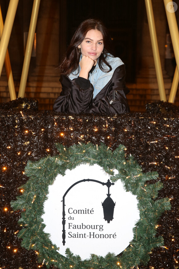 Thylane Blondeau assiste aux illuminations de Noël du Comité du Faubourg Saint-Honoré. Paris, le 19 novembre 2020.