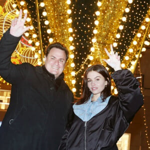 Benjamin Cymerman et Thylane Blondeau assistent aux illuminations de Noël du Comité du Faubourg Saint-Honoré. Paris, le 19 novembre 2020.