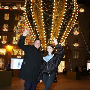 Benjamin Cymerman et Thylane Blondeau assistent aux illuminations de Noël du Comité du Faubourg Saint-Honoré. Paris, le 19 novembre 2020.