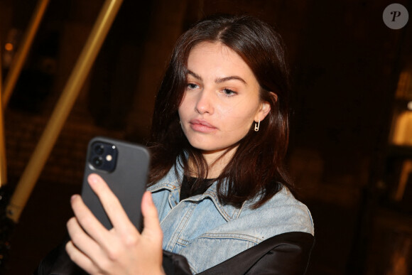Thylane Blondeau assiste aux illuminations de Noël du Comité du Faubourg Saint-Honoré. Paris, le 19 novembre 2020.