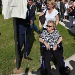 Inauguration de la rue Jacques et Bernadette Chirac, par la femme de l'ancien président de la République, Bernadette Chirac (en fauteuil roulant) et sa fille Claude, à Brive-la-Gaillarde. Le 8 juin 2018