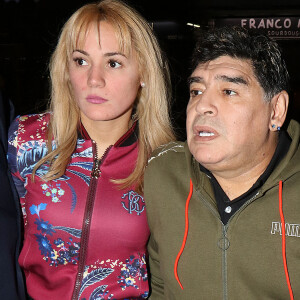 Exclusif - Diego Maradona sort dîner avec sa compagne Rocio Oliva à Londres