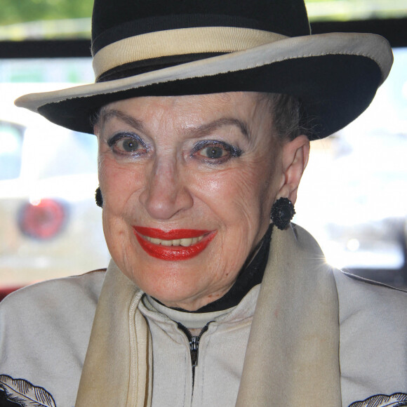 Exclusif - Geneviève de Fontenay - Déjeuner à la brasserie Les Fontaines à Paris. Le 9 juillet 2020 © Baldini / Bestimage