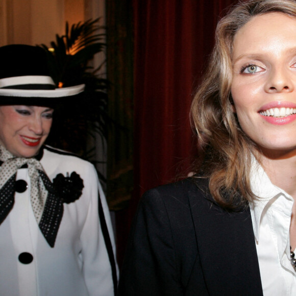 Sylvie Tellier et Geneviève de Fontenay - Miss Normandie a été élue Miss France 2010 à Nice