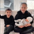 Les trois enfants de Coco Rocha : Ioni Conrad, Iver Conrad et leur petite soeur Iley Conrad. Novembre 2020.