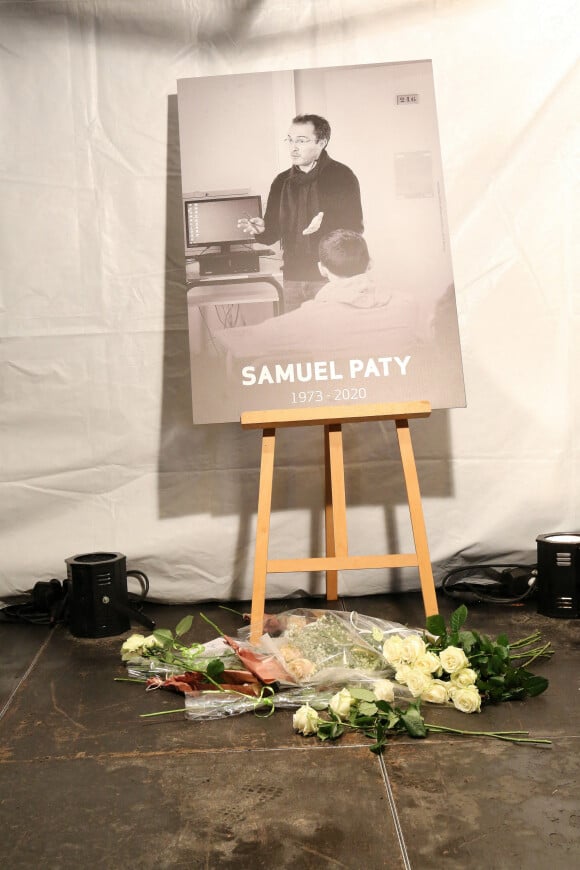 Marche Blanche en hommage à Samuel Paty, l'enseignant assassiné par un islamiste près du collège de l'Aulne à Conflans-Sainte-Honorine. Le 20 octobre 2020. © Panoramic / Bestimage 
