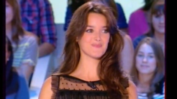 Charlotte Le Bon lorsqu'elle était Miss Météo sur Canal +