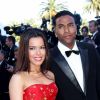Beatriz Luengo et Yotuel Romero - Montée des marches pour le film "Volver" - 59e Festival de Cannes.