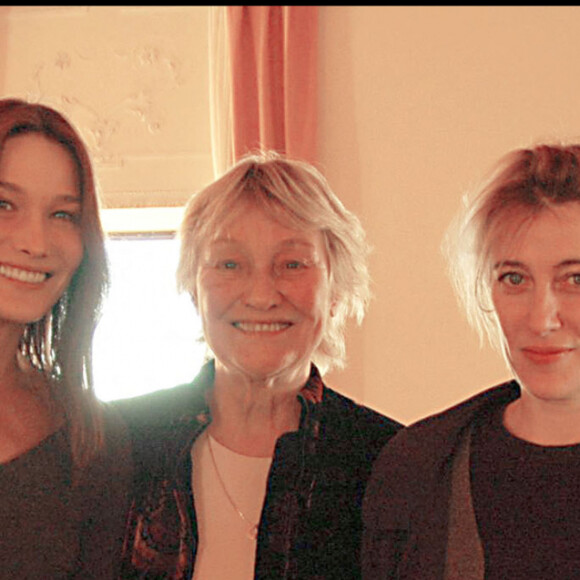 Marisa Bruni-Tedeschi et ses filles, Carla Bruni et Valeria Bruni-Tedeschi à Venise en 2009.