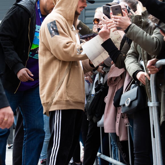 Exclusif - M. Pokora (Matt Pokora) arrive à Médiacité Liège pour la demi-finale de l'émission de The Voice Belgique, le 16 avril 2019.