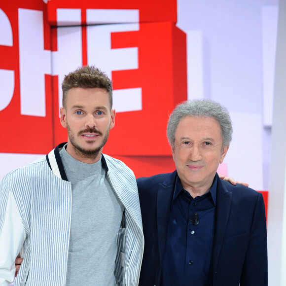 Exclusif - Matt Pokora (M. Pokora) et Michel Drucker - Enregistrement de l'émission "Vivement Dimanche" au studio Gabriel à Paris, présentée par M.Drucker et diffusée le 28 avril 2019 sur France 2. Le 10 avril 2019 © Guillaume Gaffiot / Bestimage 