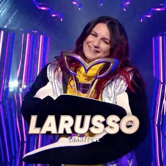 Larusso était le Manchot. Elle remporte la finale de "Mask Singer 2020".