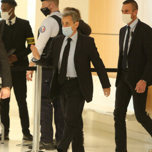 Nicolas Sarkozy - Arrivées au réquisitoire, procès des "écoutes téléphoniques" ( affaire Bismuth) au tribunal de Paris, le 8 décembre 2020 .