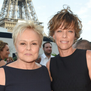 Muriel Robin et sa compagne Anne Le Nen - Soirée du 90ème anniversaire de Line Renaud sur le Bateau Potel et Chabot "Pavillon Seine" à Paris le 2 juillet 2018. © Coadic Guirec/Bestimage