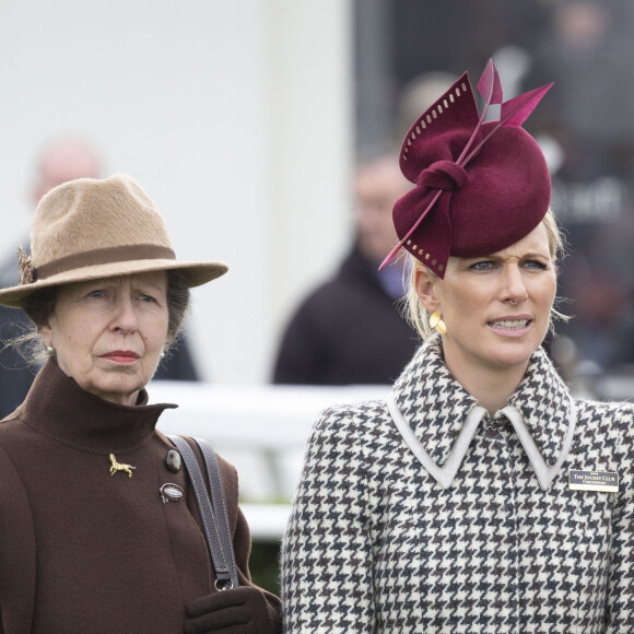 La princesse Anne d'Angleterre, Zara Tindall - La famille royale lors des courses de chevaux du festival de Cheltenham le 11 mars 2020. 