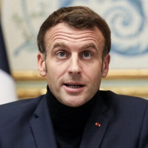 Le président Emmanuel Macron et le secrétaire général des Nations Unies, A.Guterres, lors d'une visioconférence de soutien à la population libanaise près de 4 mois après l'explosion sur le port de Beyrouth, au palais de l'Elysée à Paris. Le 2 décembre 2020 © Stéphane Lemouton / Bestimage